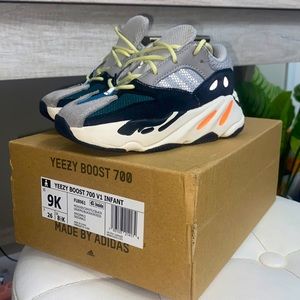 Yeezy boost 700 toddler